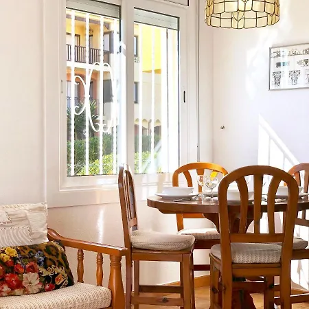 Apartament Amb Jardi A La Platja D'Empuriabrava Buitenkant foto